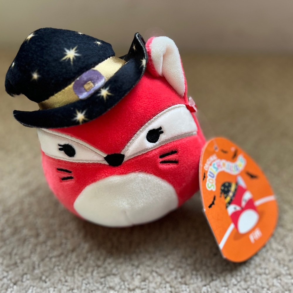 NWT Fifi the Fox Witch 4” Halloweeen Squishmallow